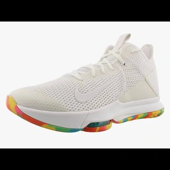 Great Condition/Slightly Used Lebron Witness IV Size Men's Basketball  Shoes